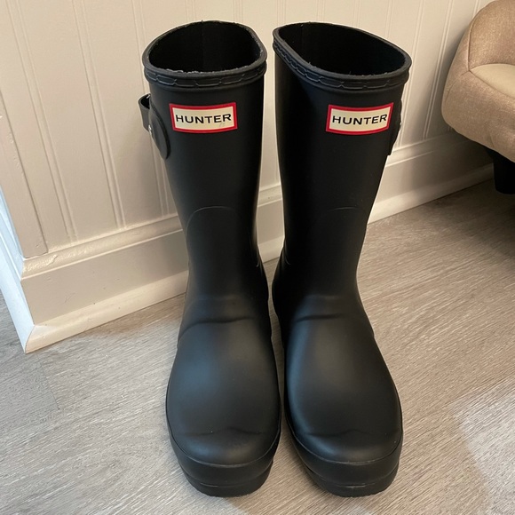 Hunter Shoes - Women’s Original Short Hunter Boots Size 8